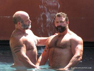 Description: Description: Description: Description: Description: C:\Users\Took\Pictures\Picasa\Exports\forsfbearhunter.com\WOLF_AND_GEAR.JPG